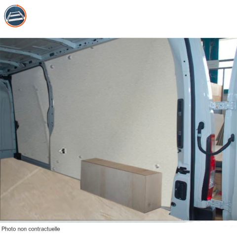 Côté droit du kit habillage en Bouleau plastifié + le plancher en bouleau ordinaire pour Volkswagen Caddy 3 L1.