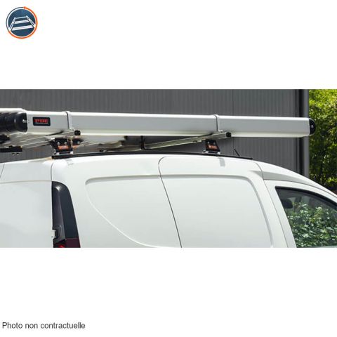 Jeu de 2 barres de toit en aluminium portant un porte-tube.